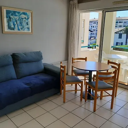 A Avec Terrasse, Piscine Chauffee Et Parking - Ideal Golf Et - Fr-1-239-551 アパート