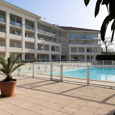 T2 Avec Terrasse A 10m Du Golf *