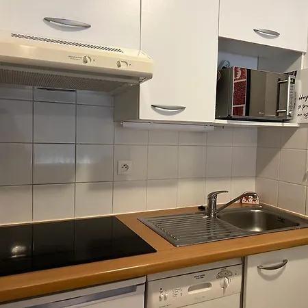 à Avec Terrasse, Piscine Chauffée Et Parking - Idéal Golf Et - Fr-1-239-551 Appartement Ciboure